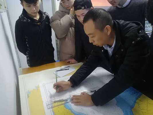 頂崗實習-航行船舶定位 頂崗實習-航行船舶定位